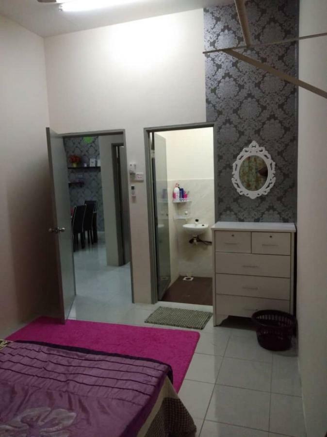 Zah'Ra Homestay กัวลาลิปิส ภายนอก รูปภาพ