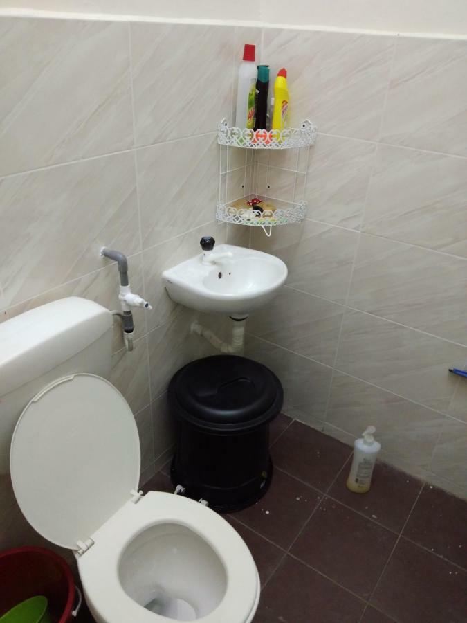 Zah'Ra Homestay กัวลาลิปิส ภายนอก รูปภาพ